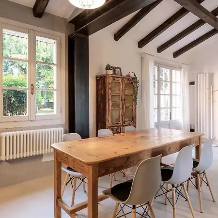 Charming Loft In Venetian